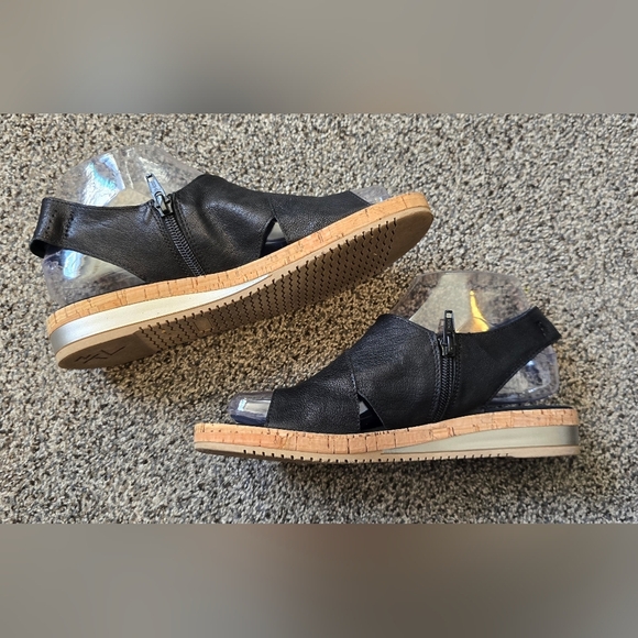 Sesto Meucci Black Leather Sylke Cross Strap Wedge Sandal 7.5 Italy Made - Picture 8 of 10